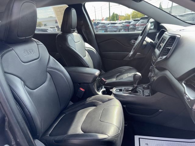 Used 2021 Jeep Cherokee Latitude Lux w/ Trailer Tow Group image 34