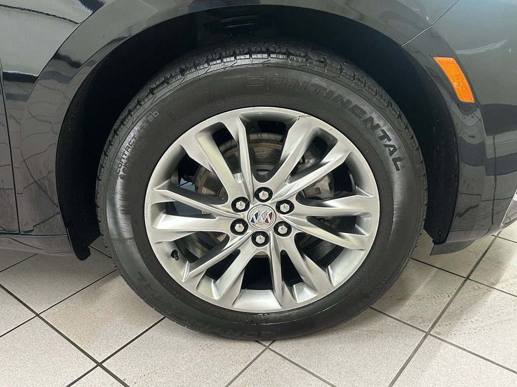 Certified 2023 Buick Enclave Avenir w/ Avenir Technology Package image 15