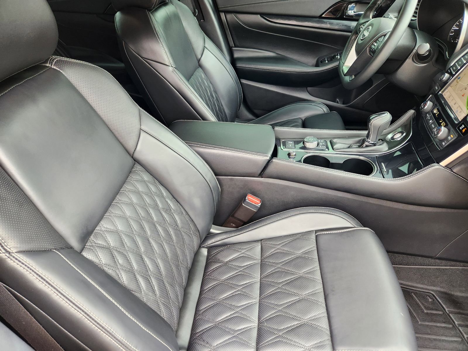 Used 2023 Nissan Maxima Platinum w/ Sport Mat Group FWD image 22