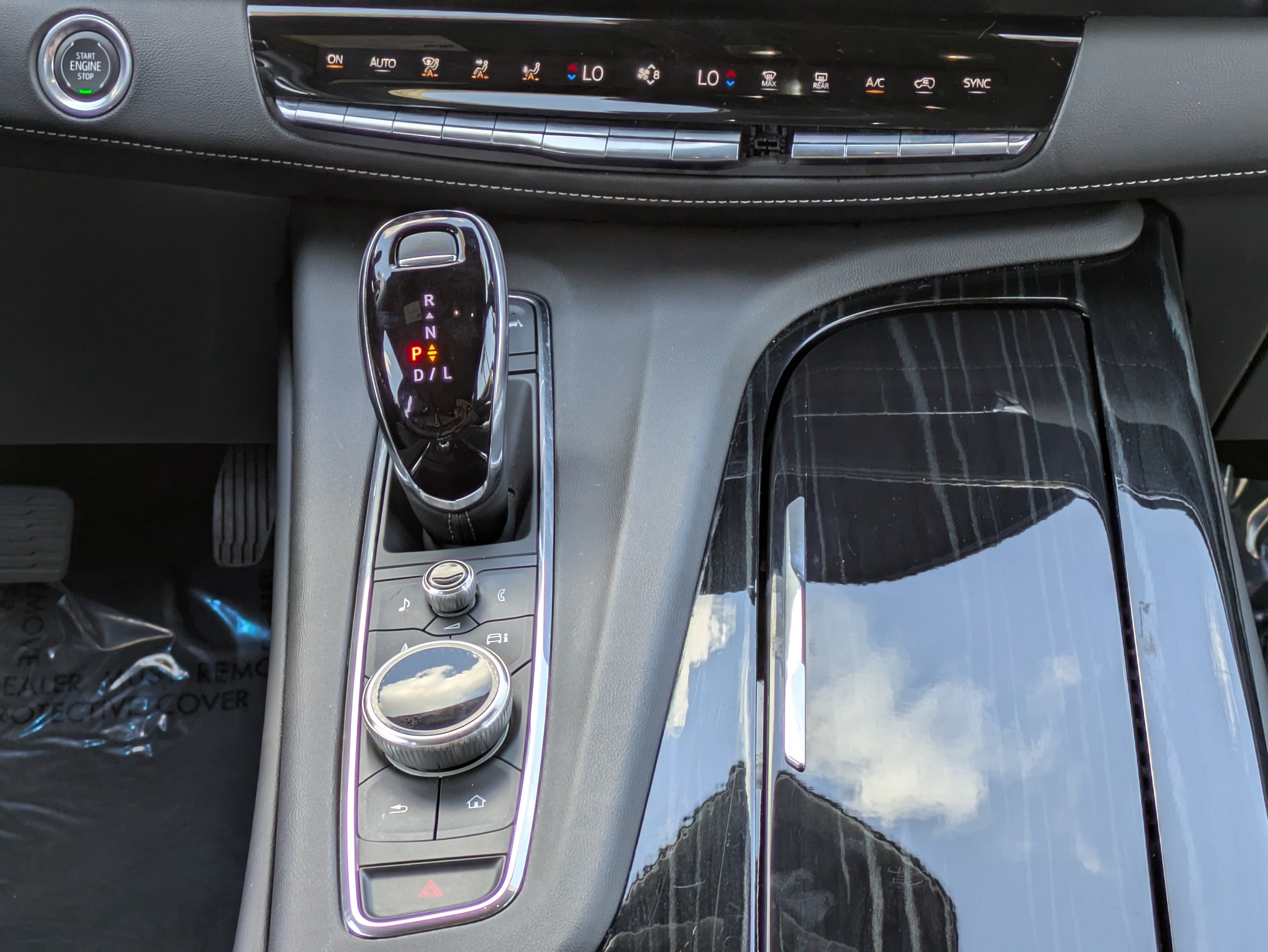 Certified 2024 Cadillac Escalade Sport AWD/4WD image 27