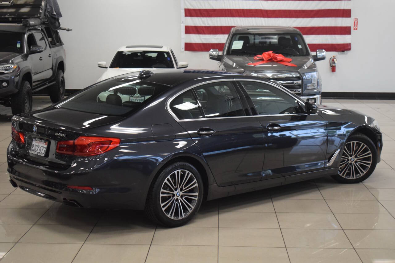 Used 2018 BMW 540i RWD image 32