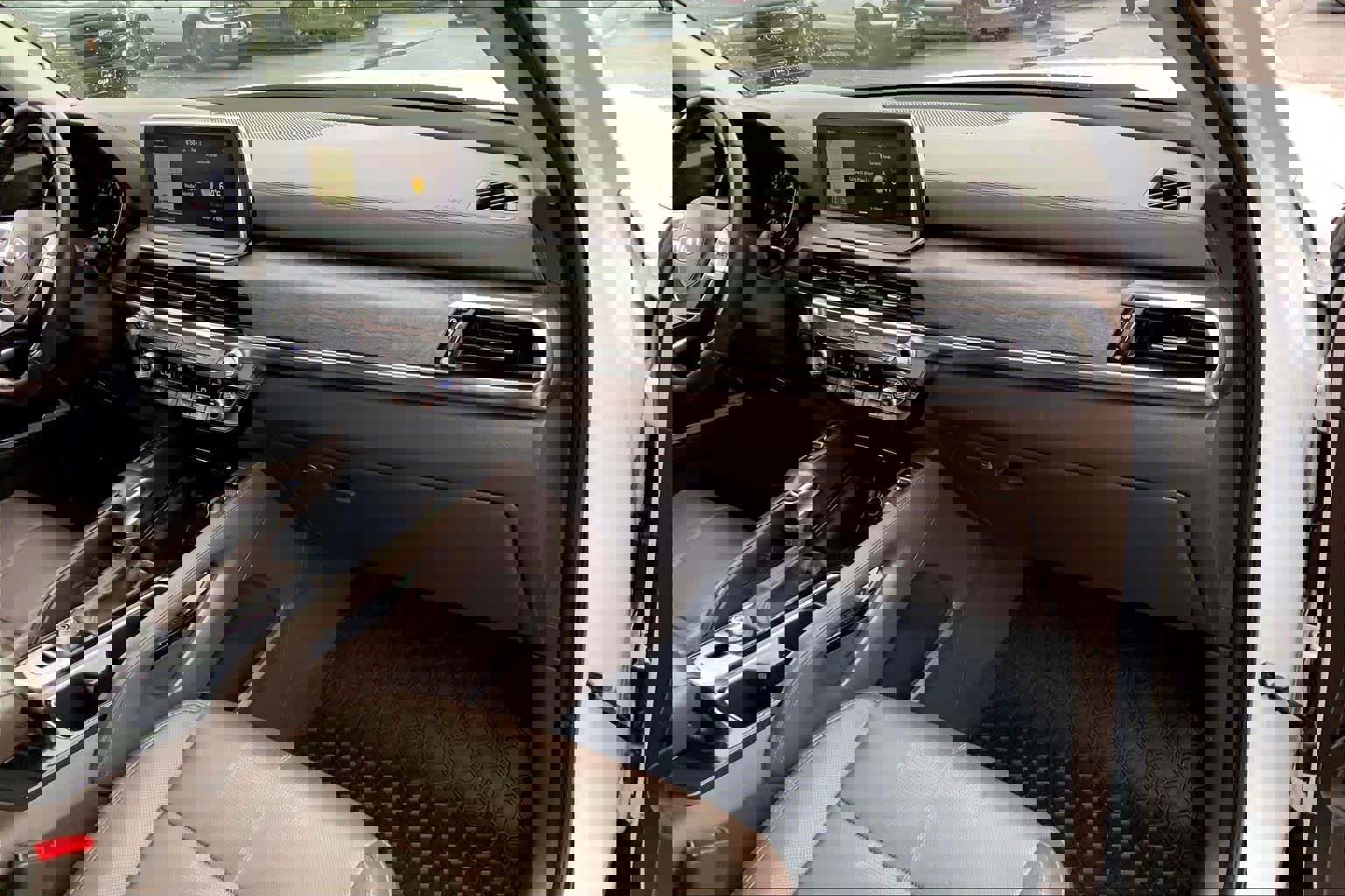 Used 2020 Kia Telluride SX w/ Towing Package image 17