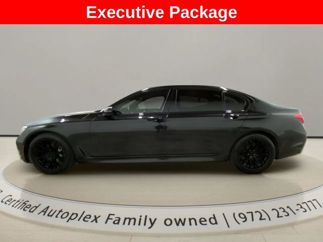 Used 2017 BMW 740i RWD image 2