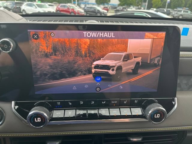 New 2026 Chevrolet Colorado ZR2 w/ Technology Package AWD/4WD image 37