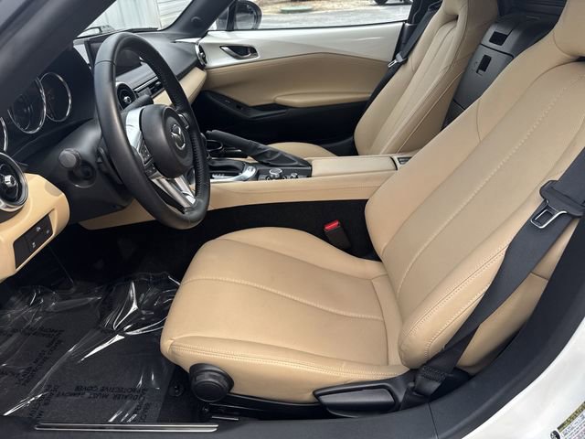 Used 2024 MAZDA MX-5 Miata Grand Touring RWD image 12