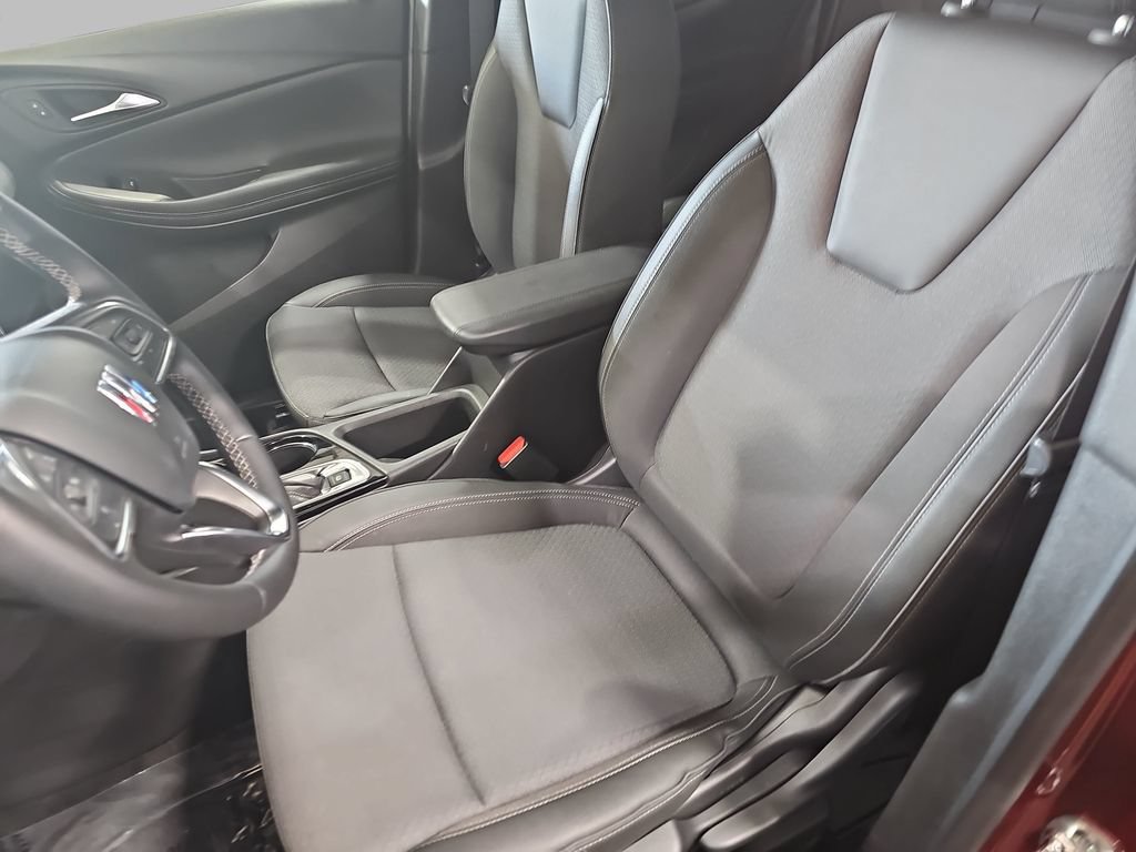 Certified 2025 Buick Encore GX Preferred FWD image 18