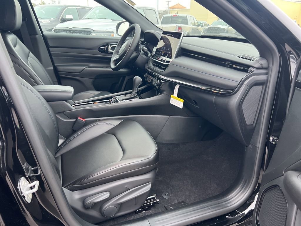 New 2026 Jeep Compass Limited image 11