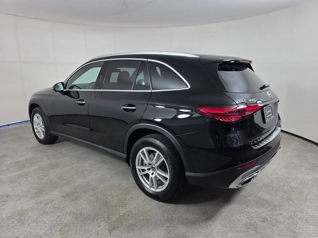 Certified 2025 Mercedes-Benz GLC 300 image 6