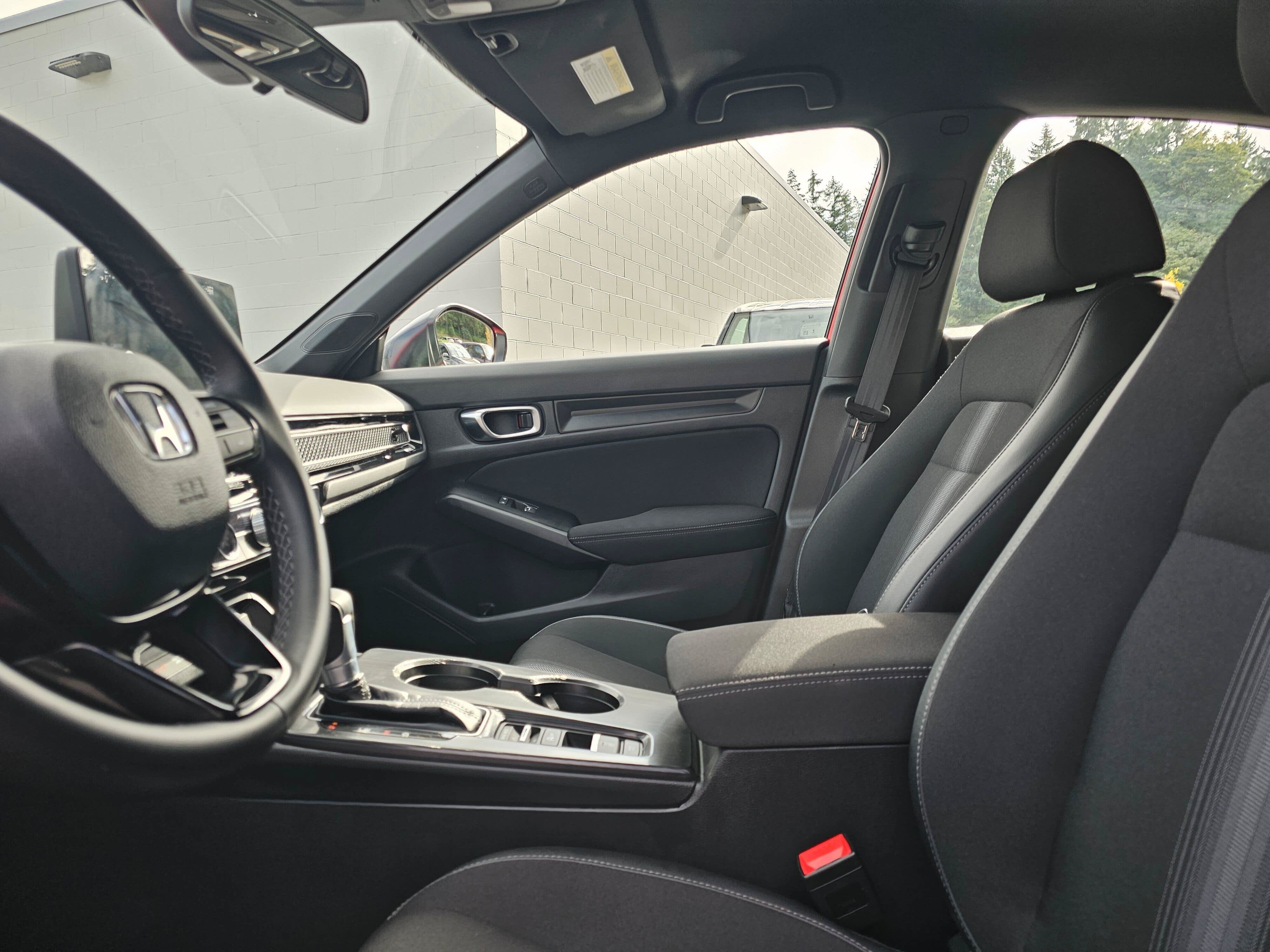 Used 2024 Honda Civic Sport image 25