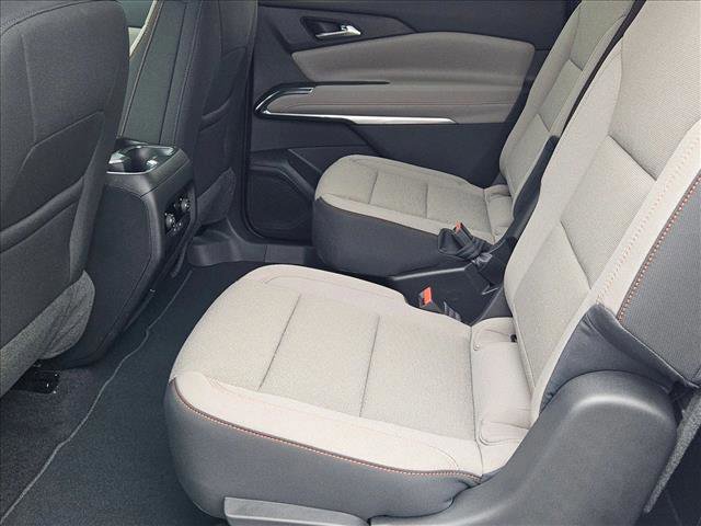 New 2026 Chevrolet Traverse LT image 15