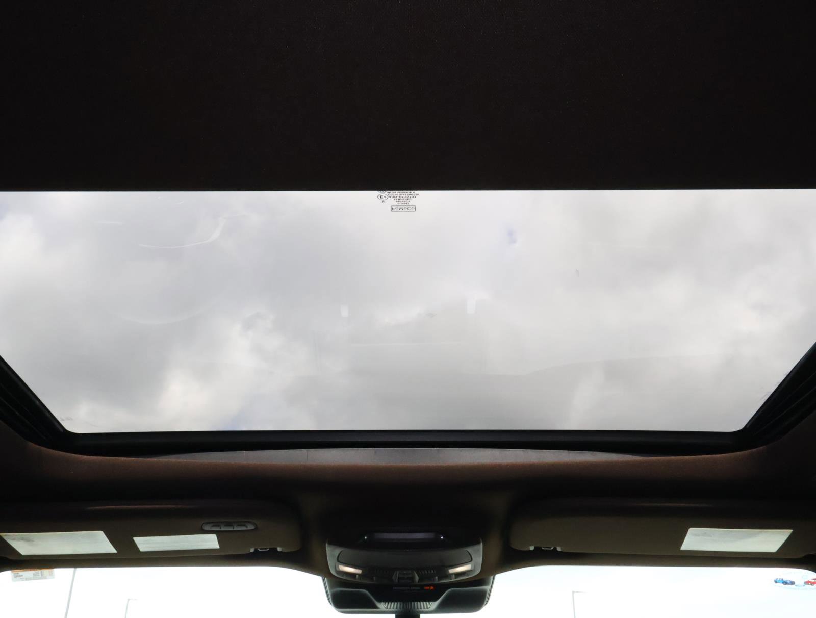 Used 2024 Ford Expedition King Ranch image 14