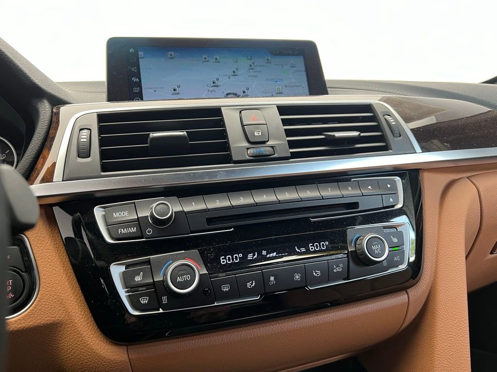 Used 2019 BMW 430i xDrive Convertible w/ Executive Package image 17