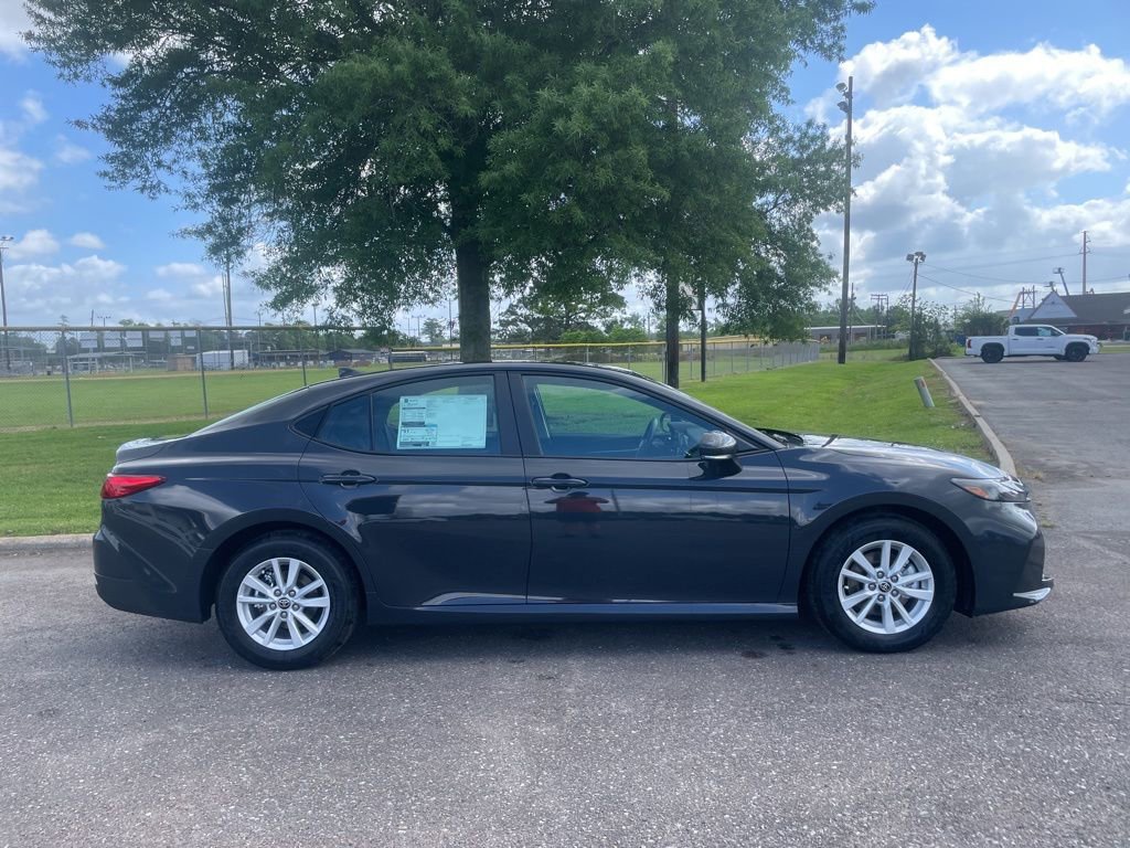 New 2026 Toyota Camry LE w/ Convenience Package FWD image 8