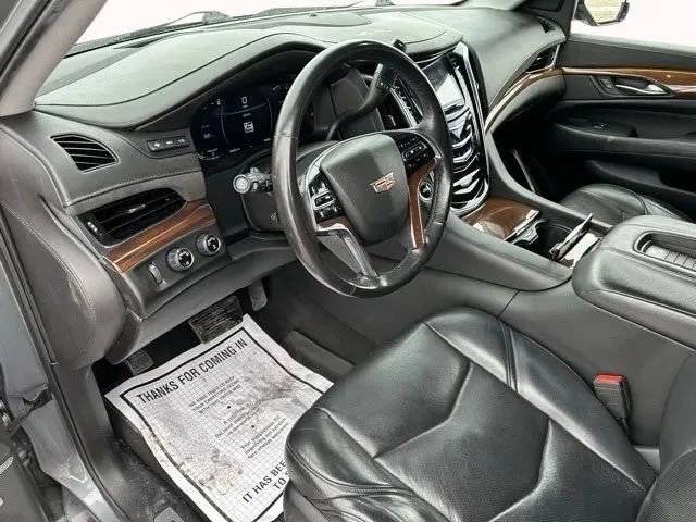 Used 2020 Cadillac Escalade ESV Luxury w/ Escalade Sport Edition image 10