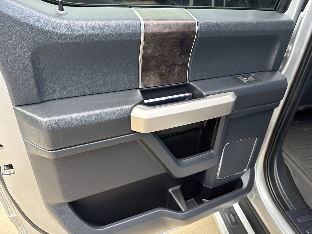 Used 2022 Ford F450 Lariat image 11