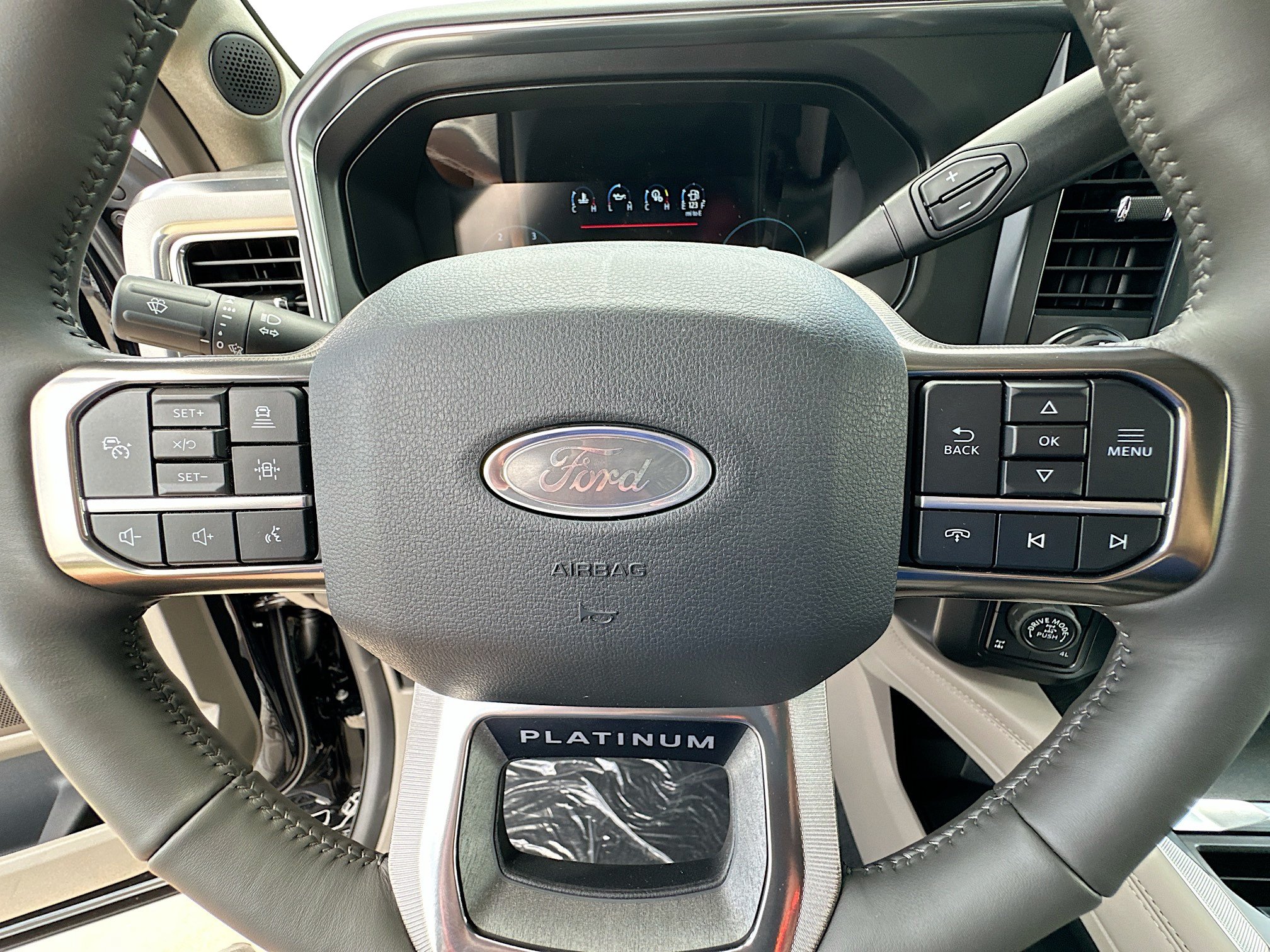 New 2026 Ford F350 Platinum w/ Platinum Plus Package AWD/4WD image 30