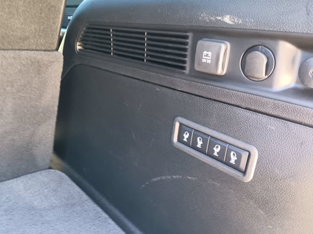 Used 2023 Jeep Wagoneer Series II AWD/4WD image 36