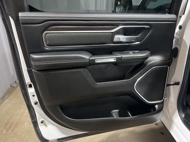 Used 2025 RAM 1500 Laramie AWD/4WD image 13