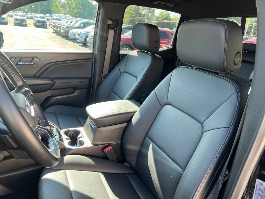 Used 2025 GMC Canyon Elevation w/ Convenience Package AWD/4WD image 4