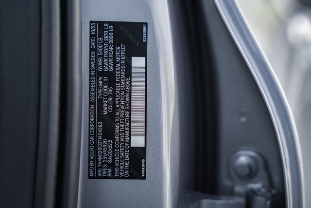 New 2026 Volvo XC60 B5 Plus w/ Protection Package Premier image 40