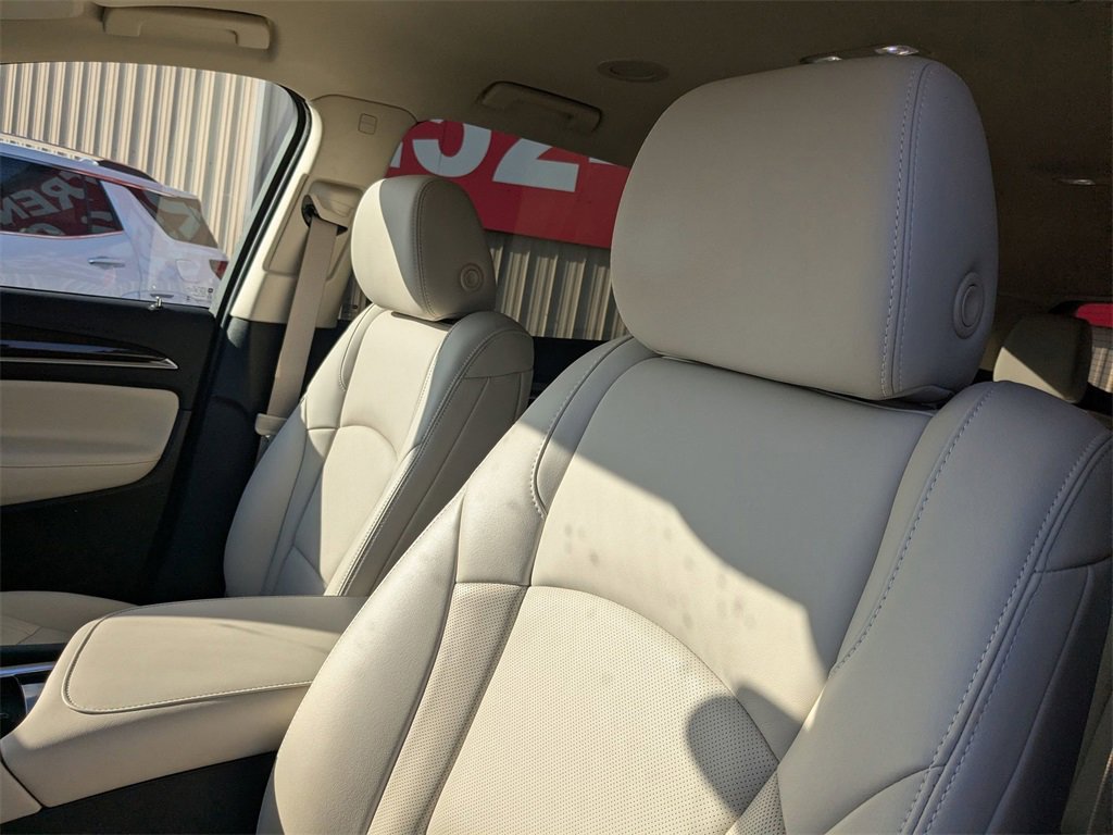 Certified 2024 Buick Enclave Essence image 21