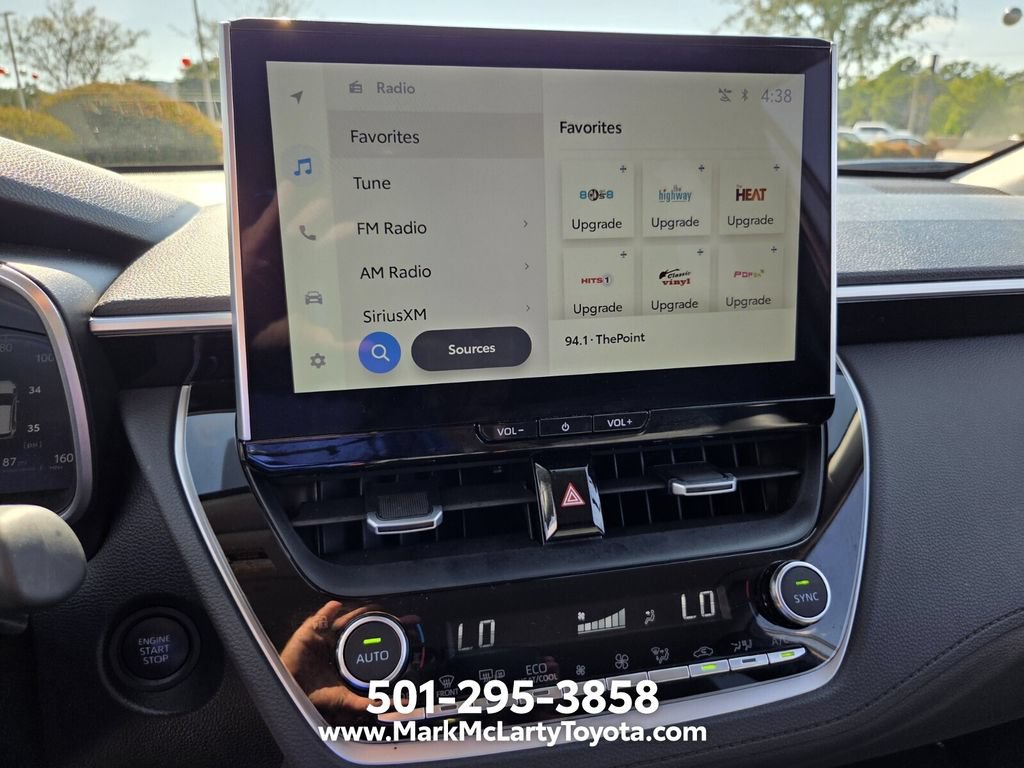 Used 2026 Toyota Corolla Cross XLE FWD image 25