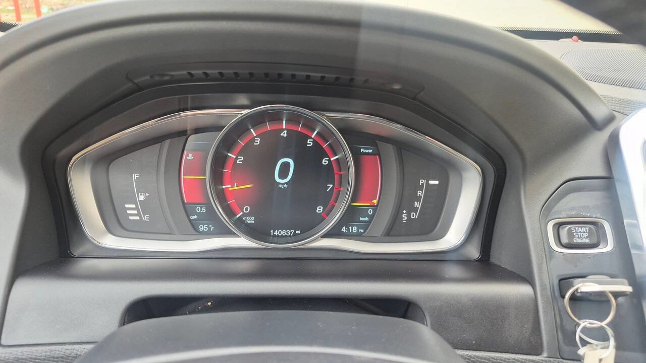Used 2015 Volvo XC60 T5 Platinum FWD image 39