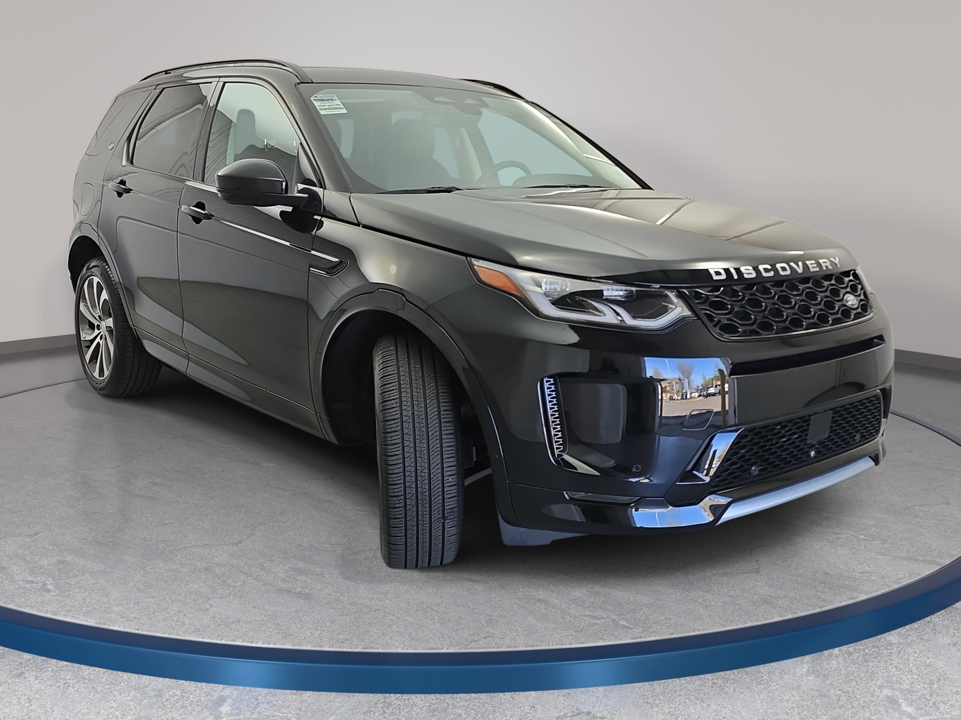 Certified 2024 Land Rover Discovery Sport S image 3