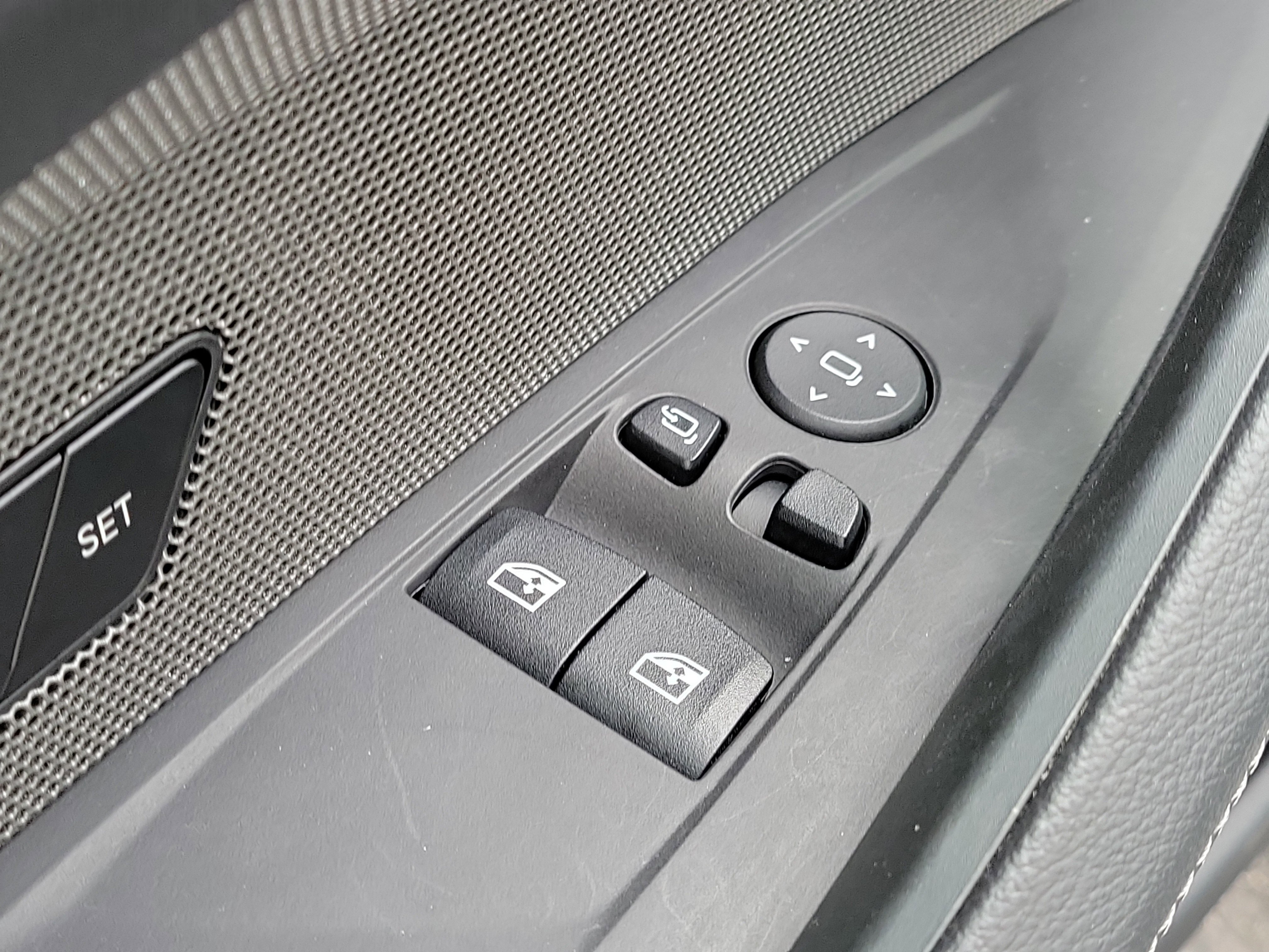 Used 2025 BMW 430i xDrive Coupe w/ Premium Package image 20