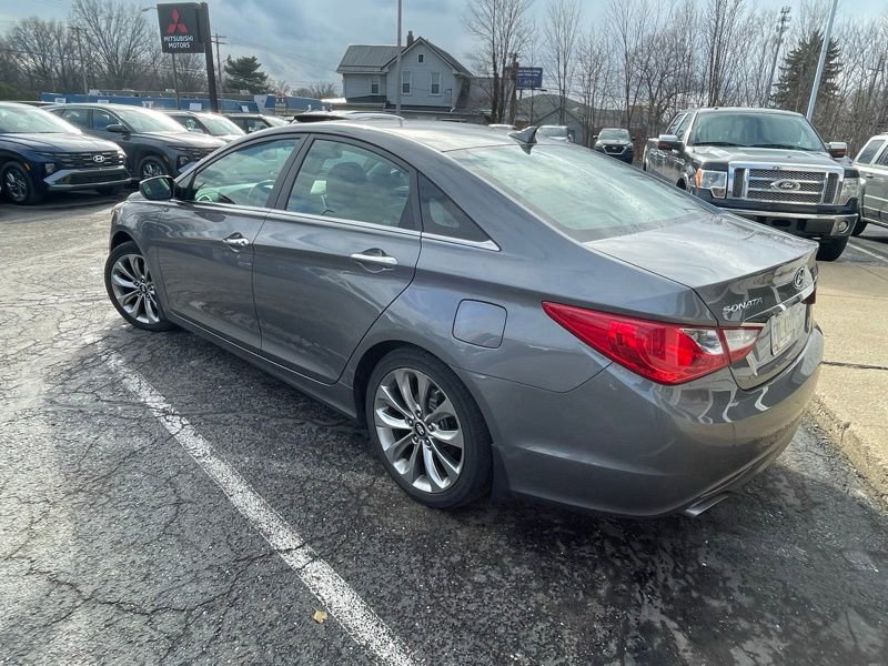 Used 2011 Hyundai Sonata SE w/ Navigation & Sunroof Pkg 4 image 3