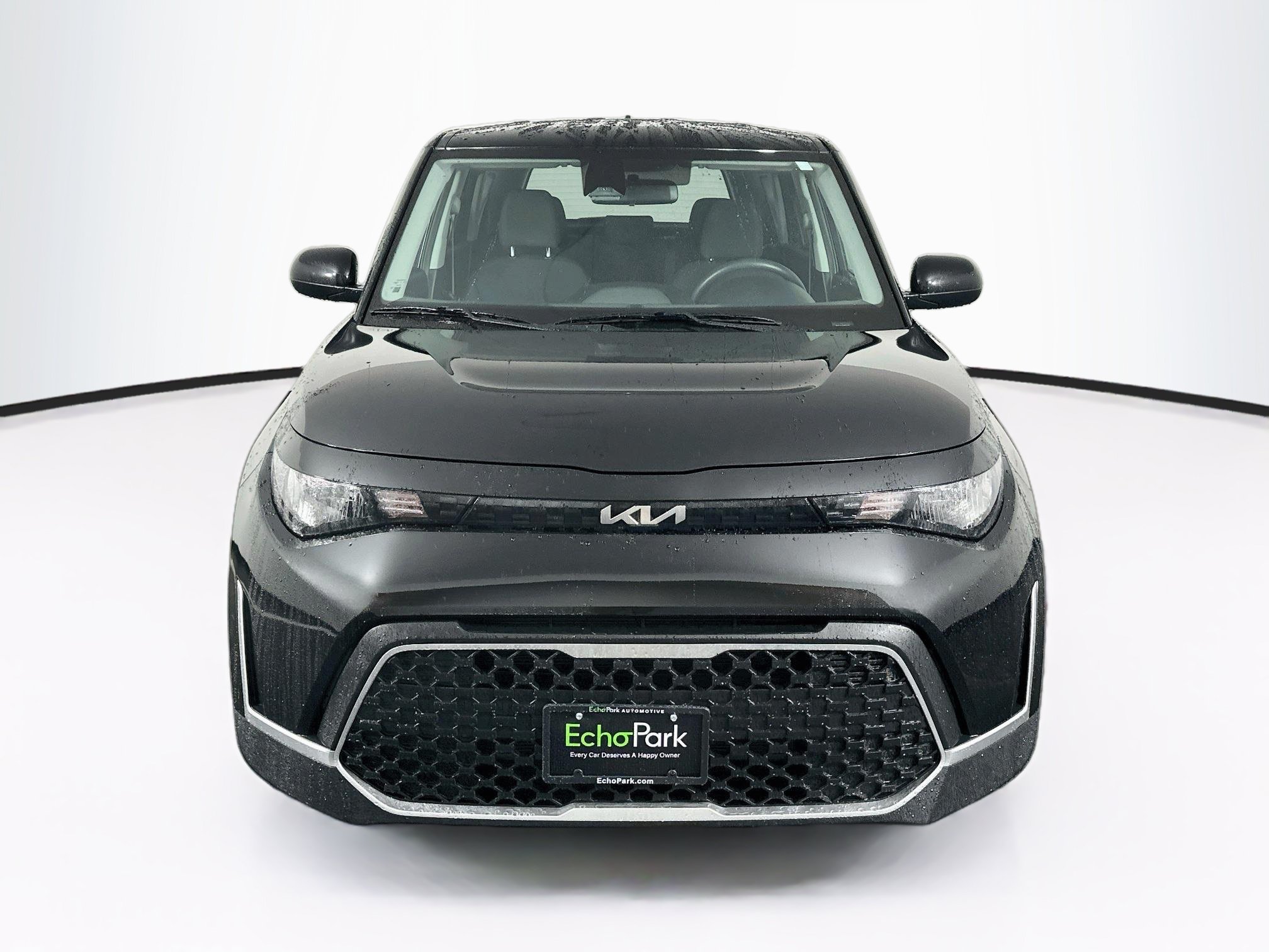 Used 2025 Kia Soul LX w/ LX Technology Package FWD image 2