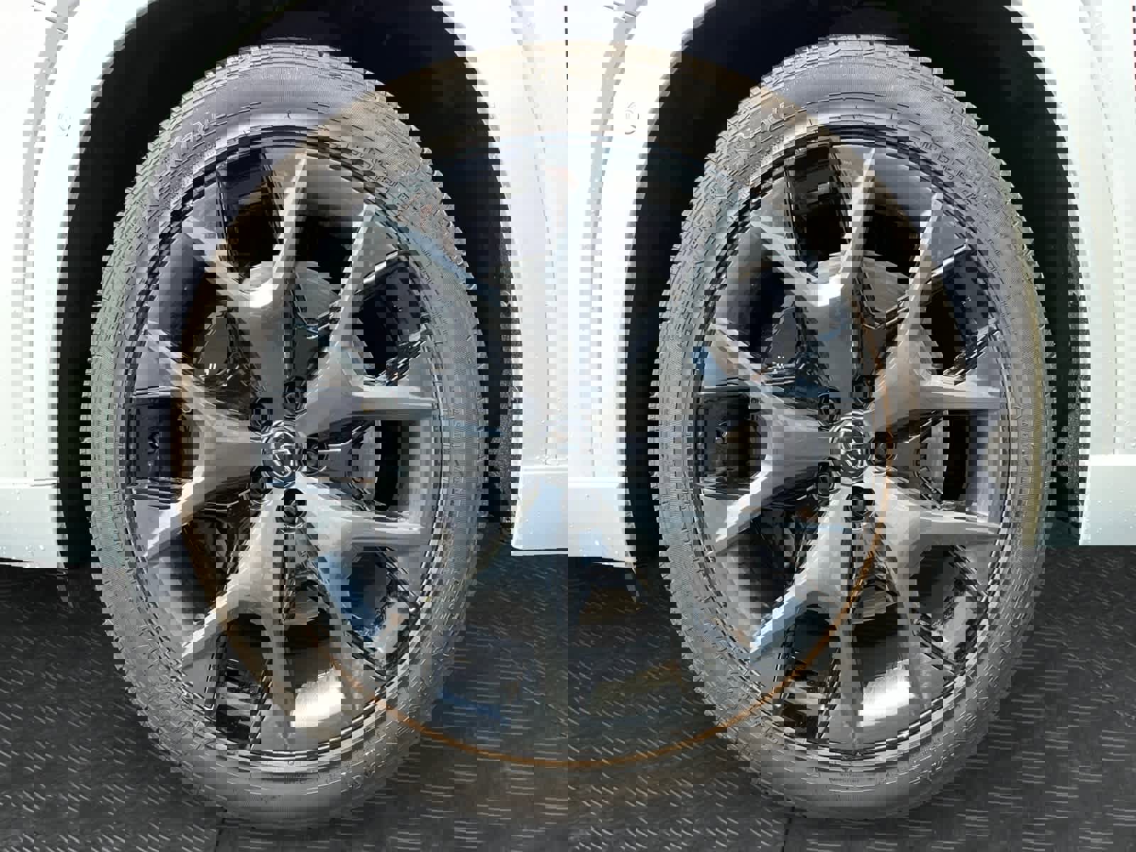 Used 2025 Lexus TX 500h AWD w/ Technology Package image 16