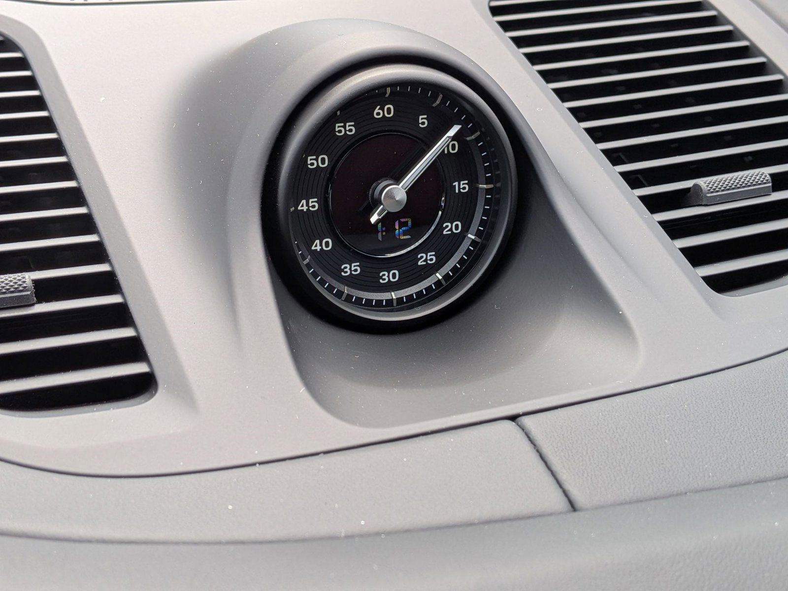 New 2026 Porsche Cayenne image 22