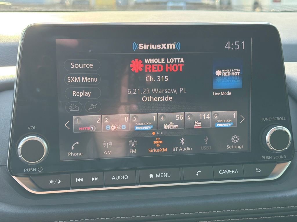 Used 2024 Nissan Rogue SV w/ SV Premium Package image 28