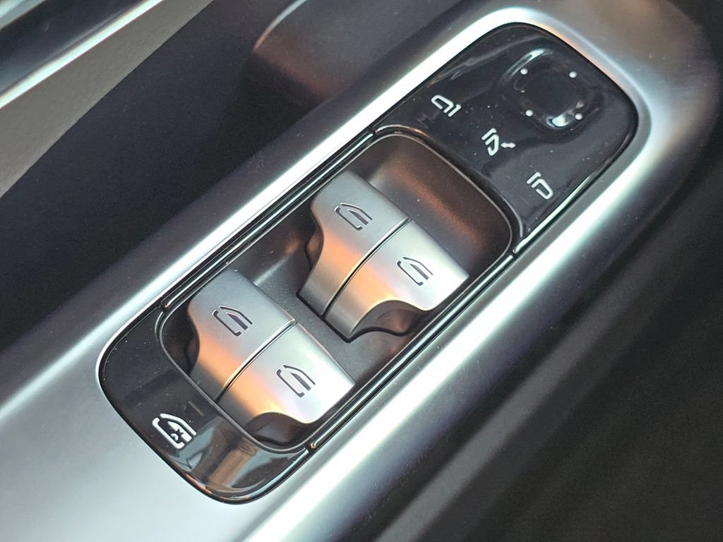 New 2026 Mercedes-Benz C 300 4MATIC Sedan image 27