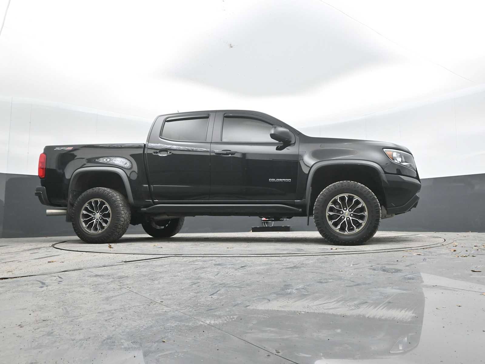 Used 2019 Chevrolet Colorado ZR2 image 30