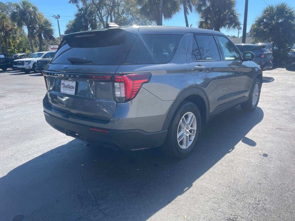 Used 2026 Ford Explorer Active RWD image 5