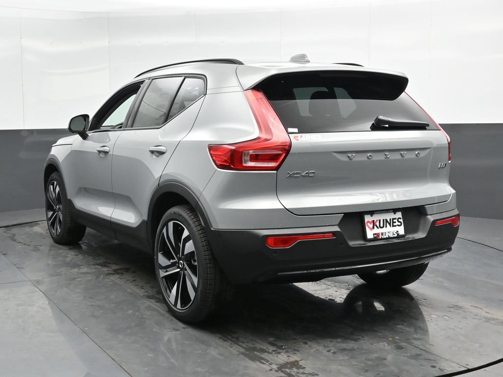 Used 2025 Volvo XC40 B5 Ultra w/ Climate Package AWD/4WD image 11