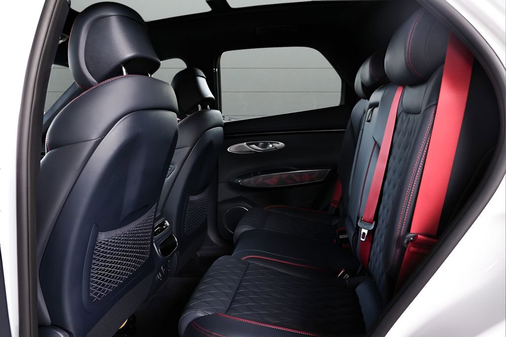 Used 2024 Genesis GV70 3.5T Sport w/ Sport Advanced Package image 65