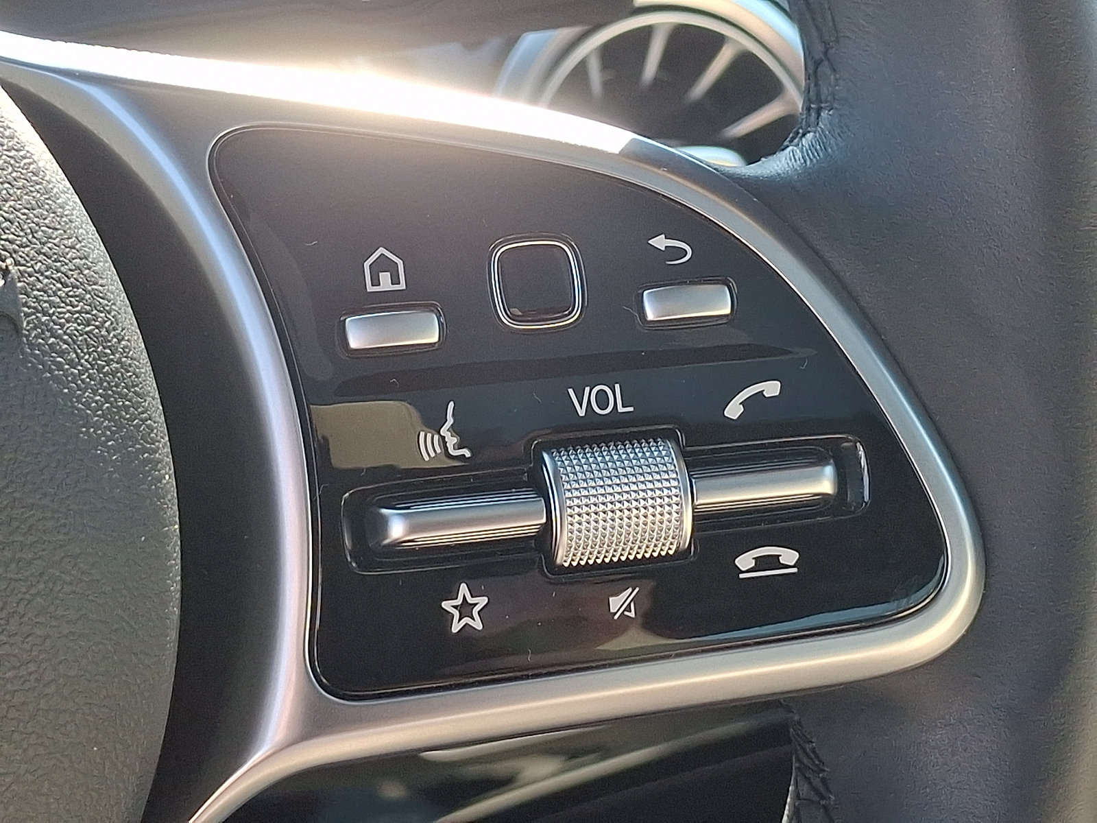 Used 2020 Mercedes-Benz CLA 250 4MATIC image 22