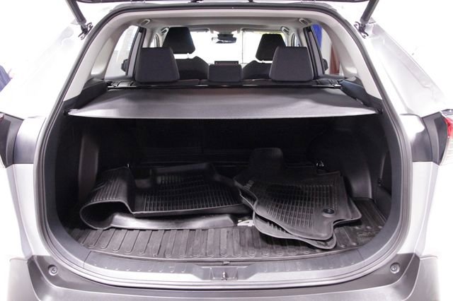 Used 2019 Toyota RAV4 XLE image 20