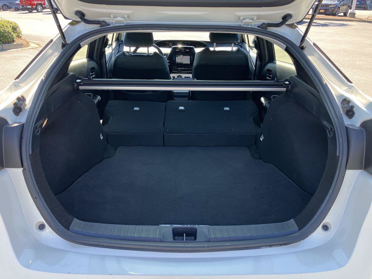 Certified 2017 Toyota Prius Four w/ Advanced Technology Package FWD image 27