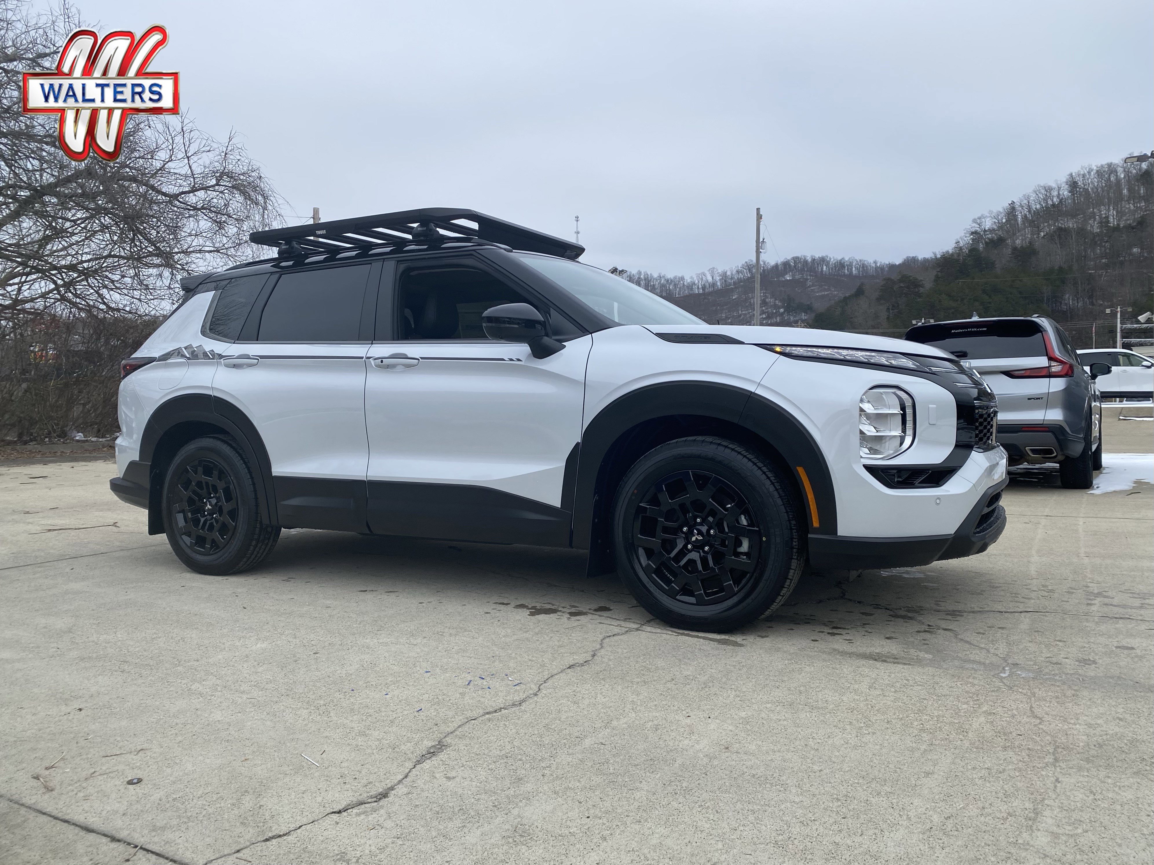 New 2026 Mitsubishi Outlander Trail Edition AWD/4WD image 1