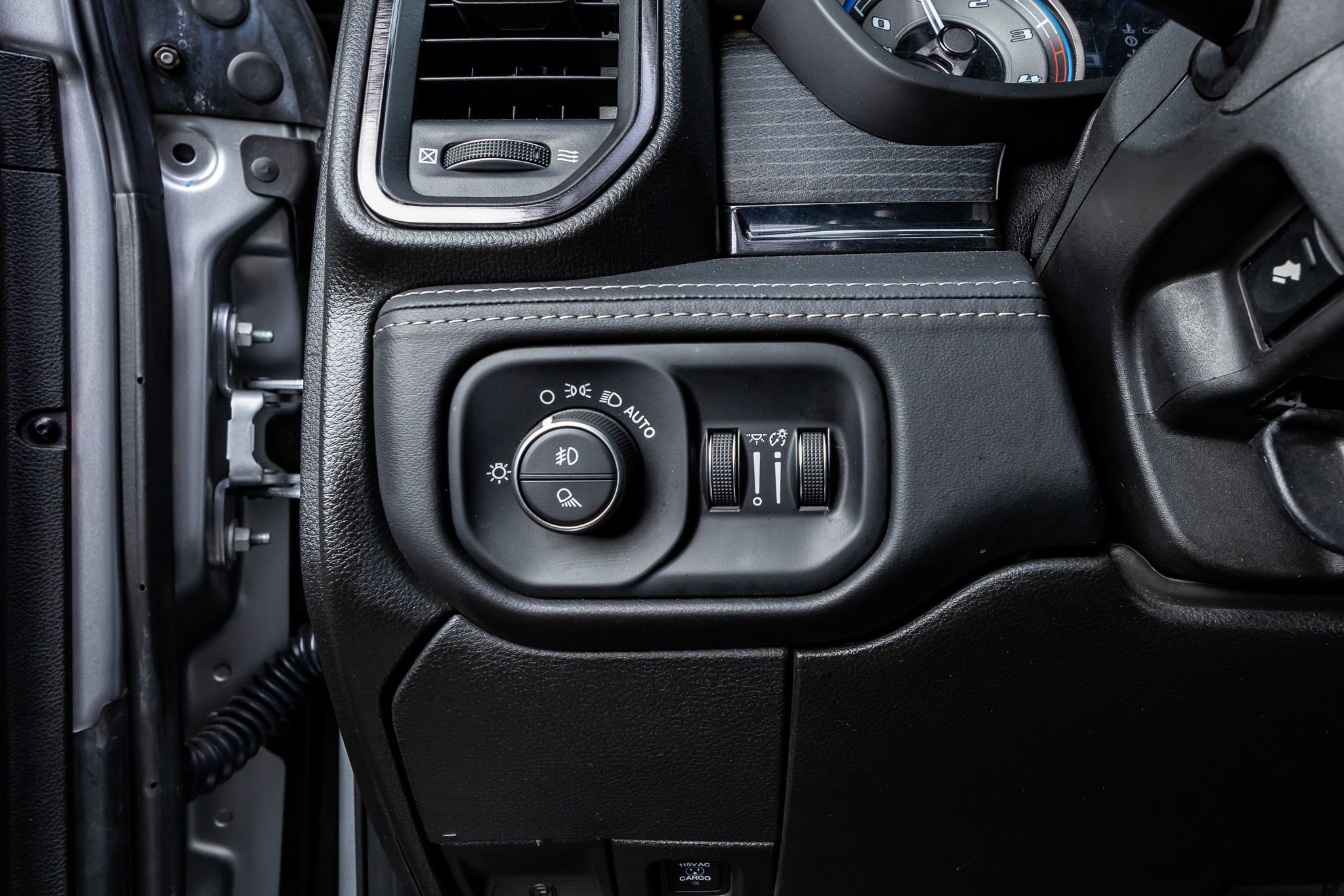 Used 2022 RAM 3500 Limited w/ Night Edition image 18