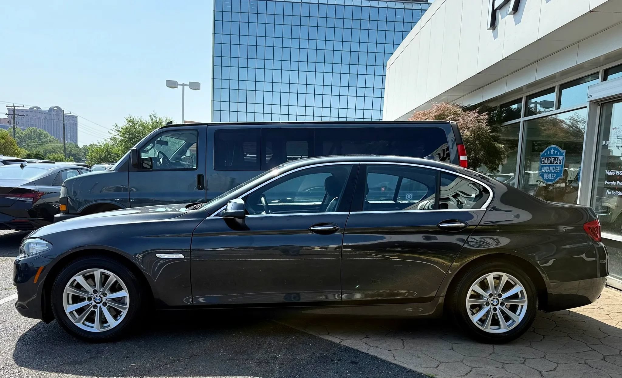 Used 2014 BMW 528i xDrive Sedan AWD/4WD image 4