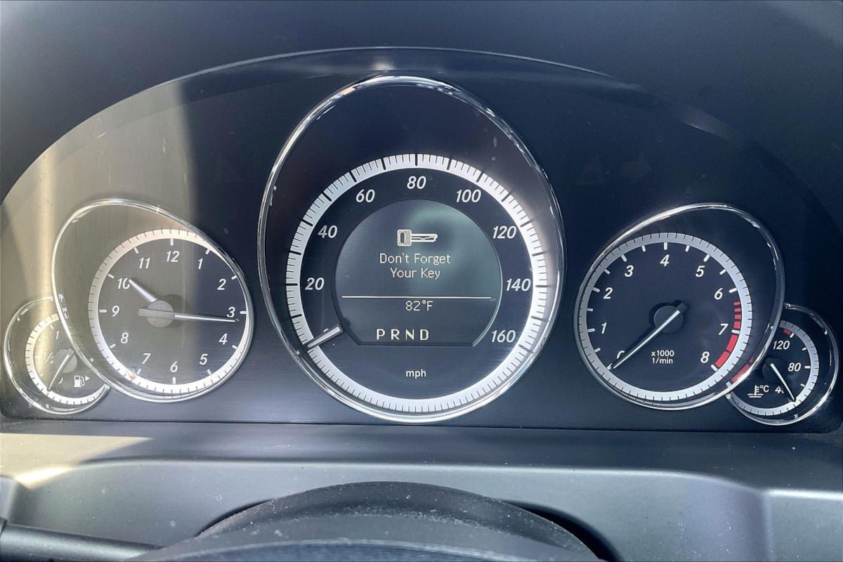 Used 2010 Mercedes-Benz E 550 Coupe image 20