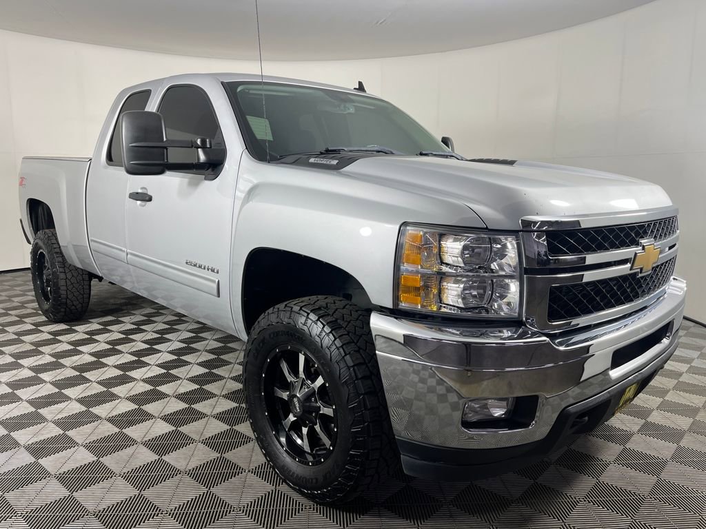 Used 2012 Chevrolet Silverado 2500 LT w/ Interior Plus Package image 3
