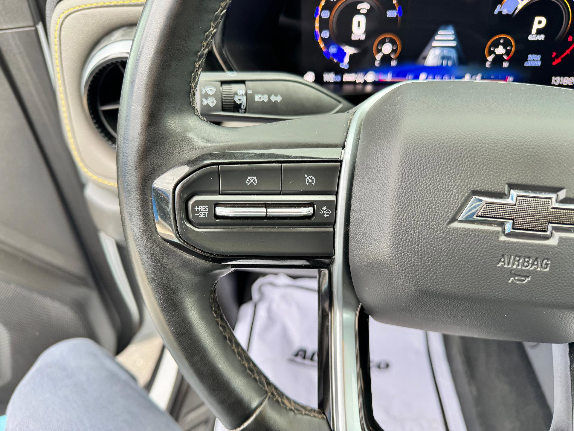 Used 2024 Chevrolet Colorado ZR2 w/ ZR2 Convenience Package III image 23