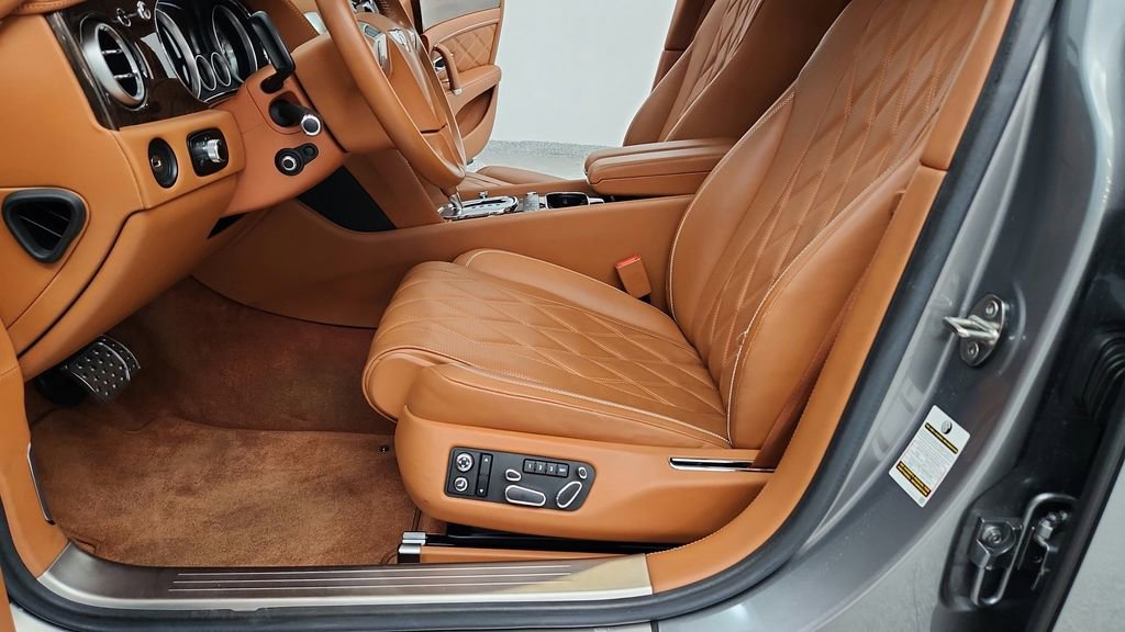 Used 2015 Bentley Flying Spur V8 AWD/4WD image 58