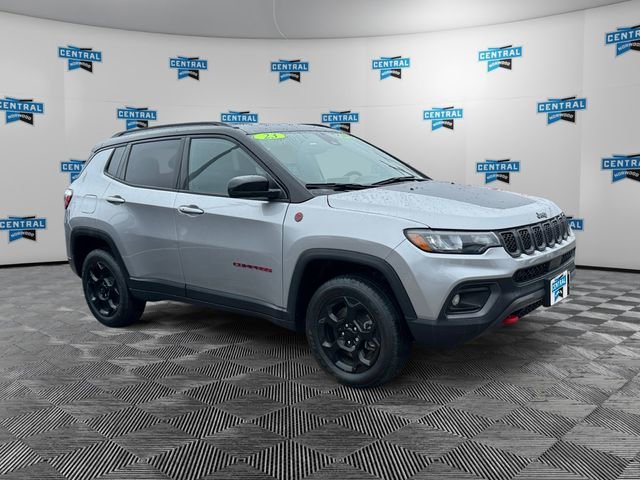 Used 2023 Jeep Compass Trailhawk w/ Sun and Sound Group image 8